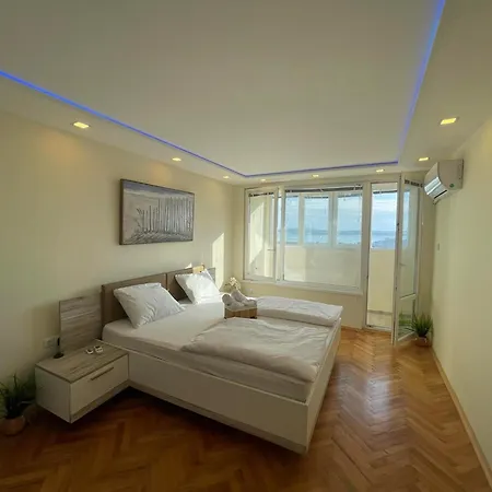 Apartamento панорама славейков